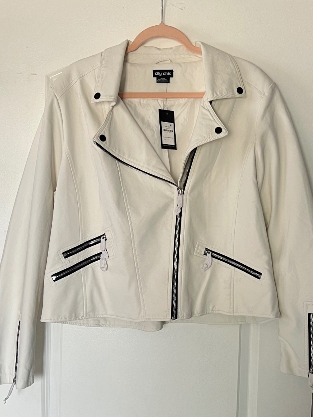 NWT City Chic Ivory Faux Leather Moto Jacket Size M/18